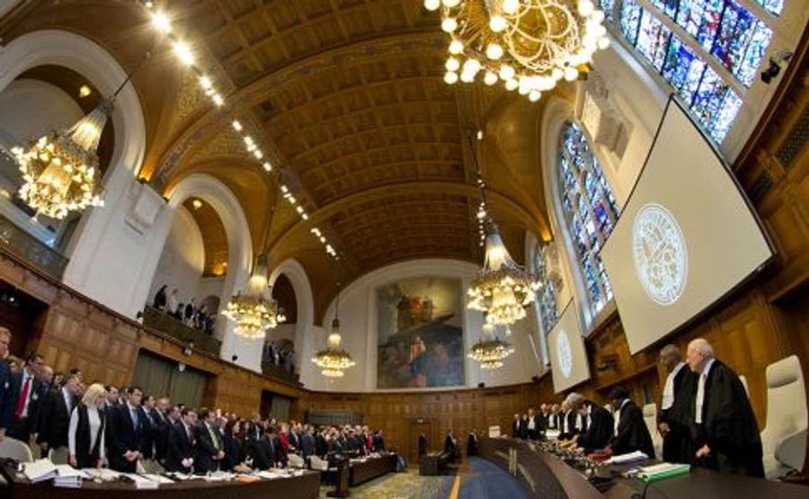 Суд в Гааге должен вынести решение о временных мерах до конца апреля