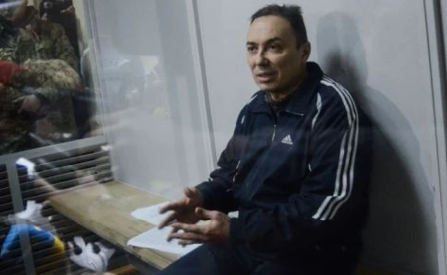 Безъязыков объяснил, почему носил российскую форму и оружие в плену