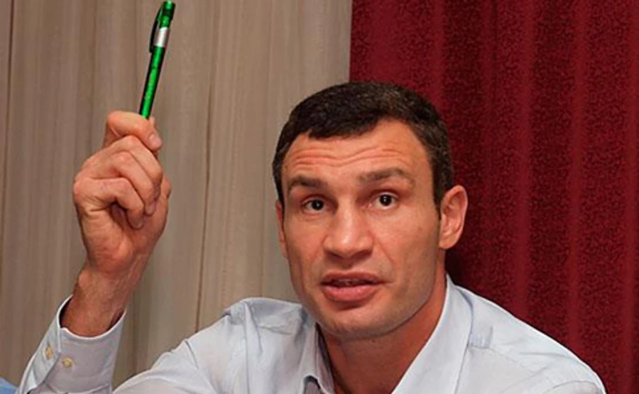 У Кличко 7 велосипедов, белый рояль и 8,5 млн евро - кому-то одолжил