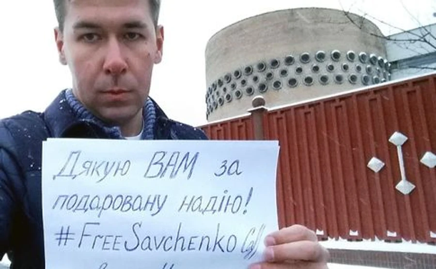 Адвокат Савченко: То, что рассказал Порошенко, – приближение к решению