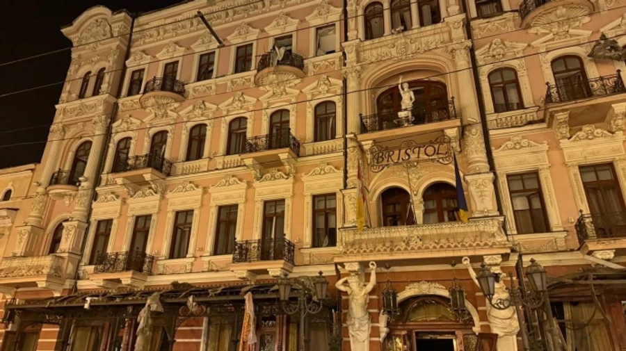 Russians launch ballistic missile attack on historic centre of Odesa: three people injured – photos, videos