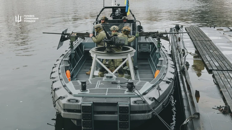 Медики ГУР розповіли, як рятували пораненого бійця у відкритому морі