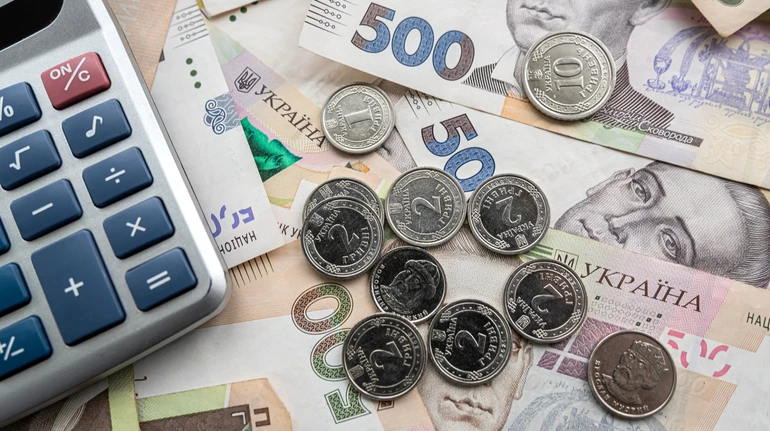 Гроші є, а доплат немає? Комітет ВР перевірить громади, які зменшили надбавки вчителям