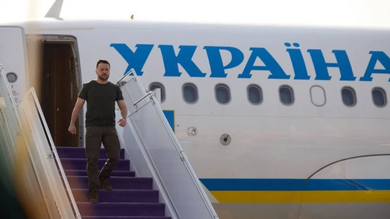 Зеленский прибыл в Саудовскую Аравию