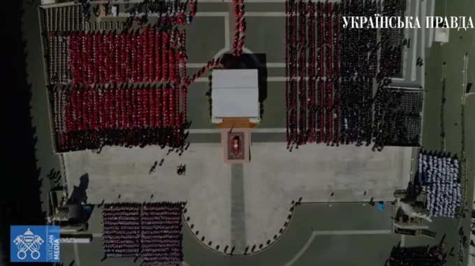 В Риме прощаются с Папой Римским