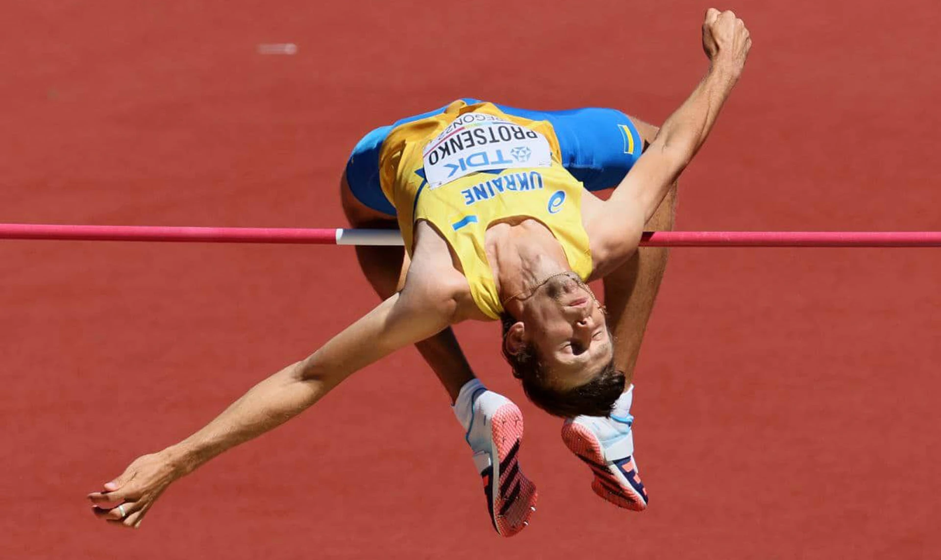 Андрей Проценко вышел из оккупации и взял медаль ЧМ. Будущее – это то, что с тобой: жена, дети и чемоданчик с вещами