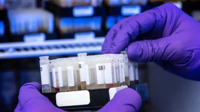 На основе отрицательного ПЦР-теста из лаборатории Новая диагностика можно сгенерировать COVID-сертификат в Дии