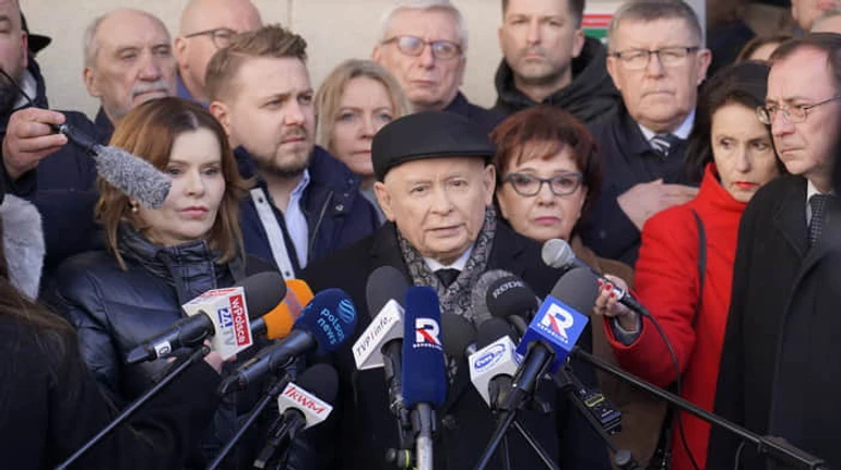 Мучениця нової Польщі: як смерть експомічниці Качинського поглибила політичну кризу