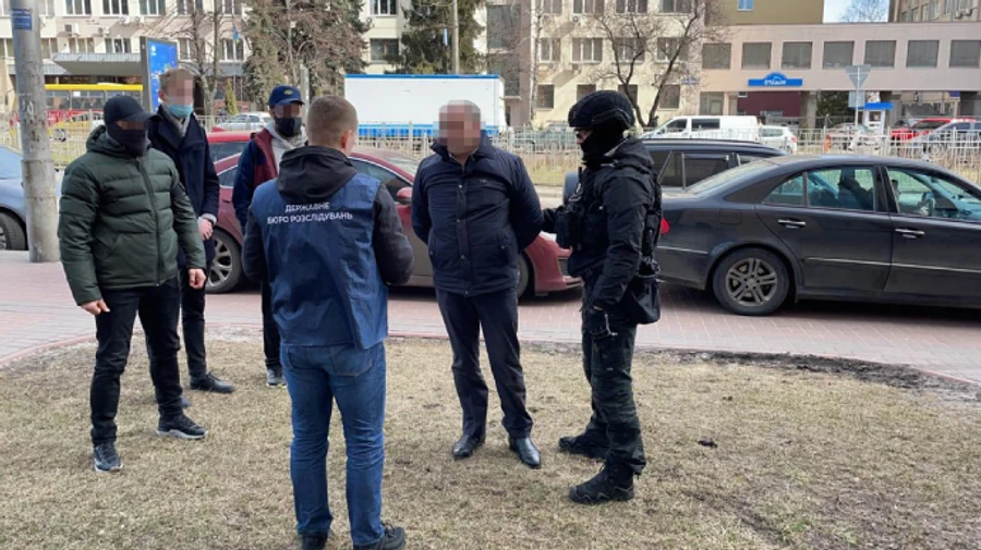 У Києві затримали ревізора-інспектора: підозра в рекордному хабарі
