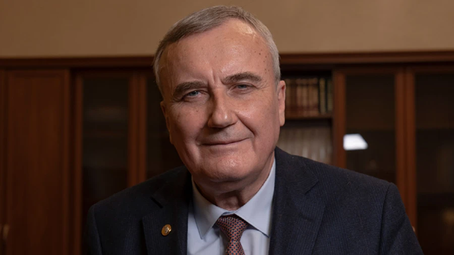 Зеленский внес изменения в состав СНБО 