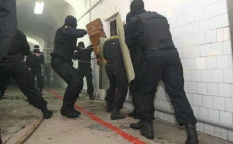 Экс-торнадовцам сообщили о завершении следствия по действиям в СИЗО