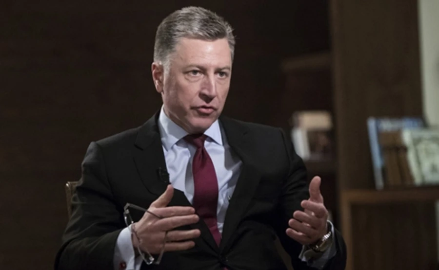 Волкер розповів, як Кремль затягує питання миротворців на Донбасі