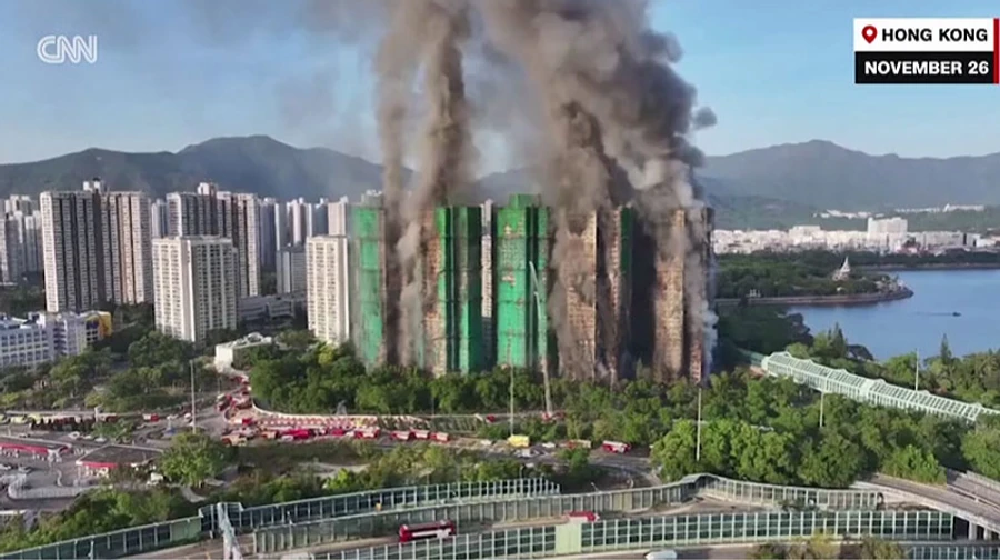 Пожежа у багатоповерхівках у Гонконгу: кількість загиблих зросла до 55