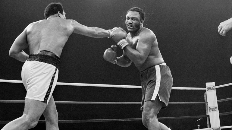 Мухаммед Али vs Джо Фрейзер – бабочка против танка: самая легендарная трилогия в истории профессионального бокса