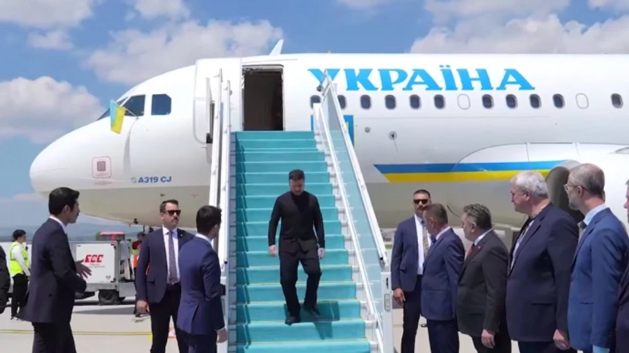 Понад половина українців вважають візит Зеленського до Туреччини успішним – соціологія