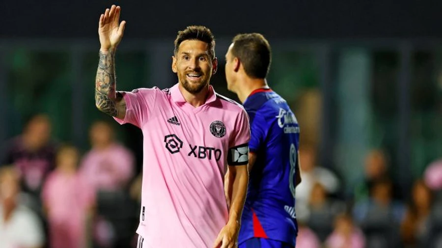 Месси в третий раз стал лучшим футболистом года по версии ФИФА