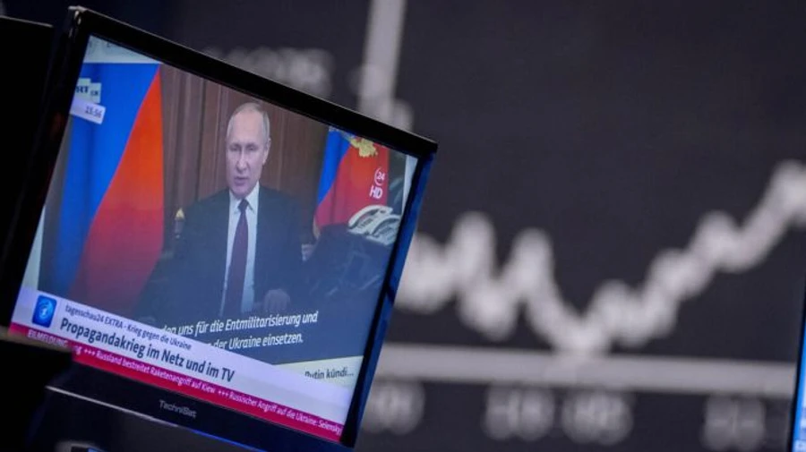 Протягом кількох днів трьом російським пропагандистам підкинули під двері свинячі голови