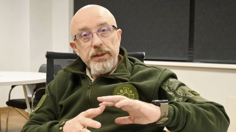 Росія витрачає в Україні за добу 25-30 тисяч снарядів – Резніков