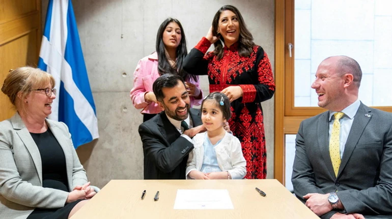 Шотландия ищет идентичность: чего ждать от первого мусульманина во главе страны