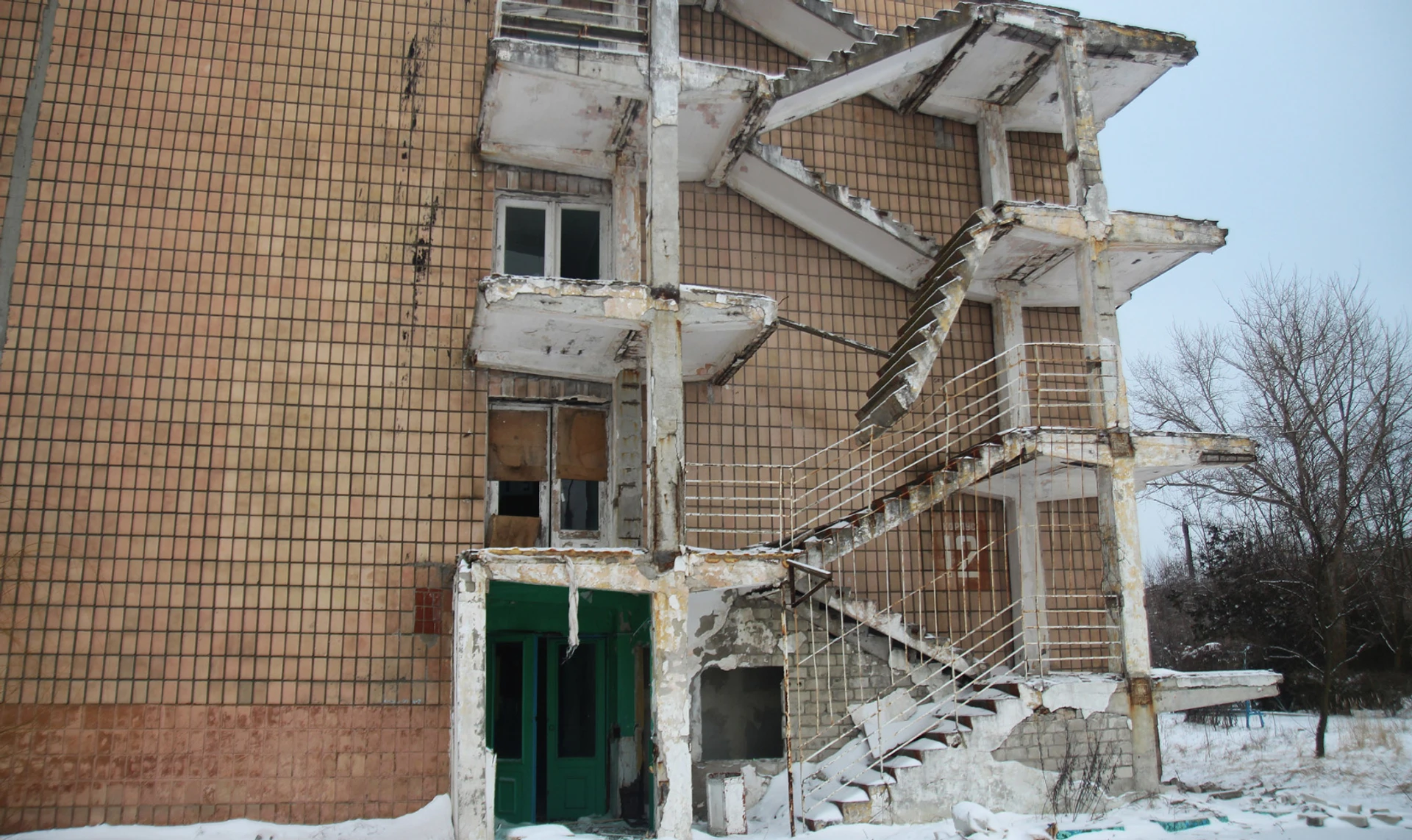 Курорт для сталкерів. Як розвалюються грязелікувальні санаторії Бердянська