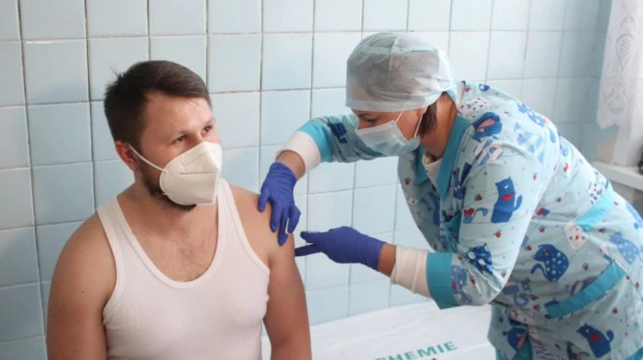 40% вакцинированных взрослых: МОЗ говорит, что выполнил установку ВОЗ