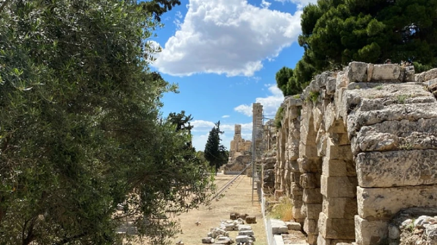 В Греции ввели новые ограничения для невакцинированных