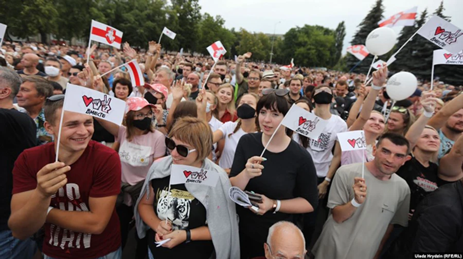 У різних містах Білорусі пройшли мітинги на підтримку Тихановської