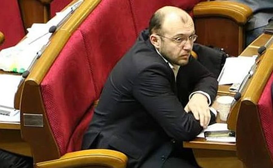 Позафракційний нардеп заявив про втручання у свою е-декларацію