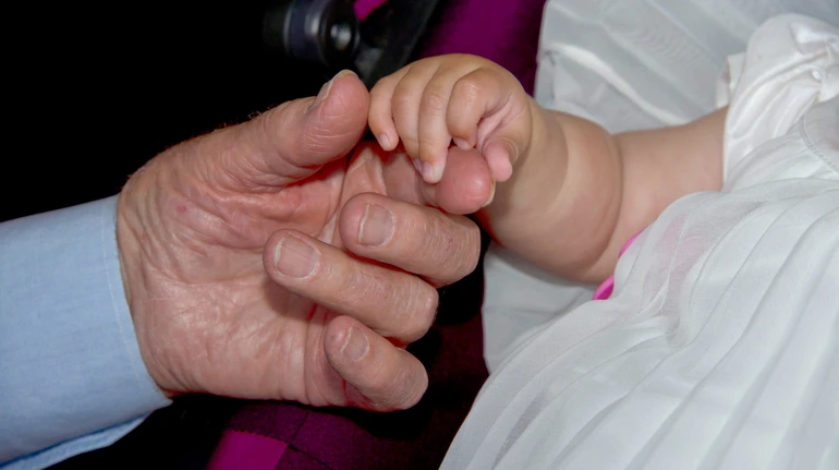 На одного народженого – троє померлих: у 2025 році в Україні зафіксували майже пів мільйона смертей