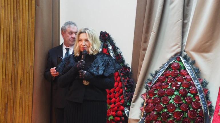 В Киеве на прощании с умершим ученым выступила экс-регионалка и соратница Януковича