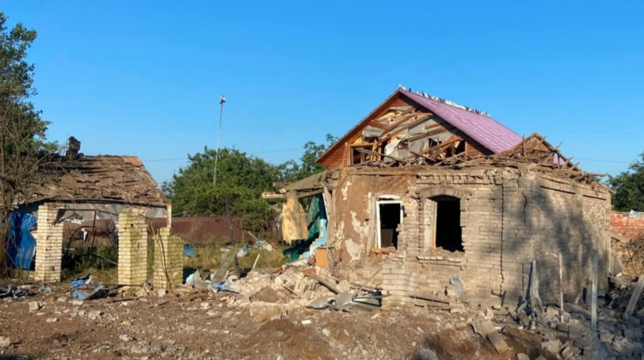 Росіяни вдарили по Райгородку: 1 загибла і 6 поранених