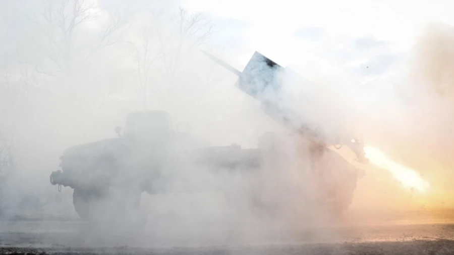 Russia increasingly deploys armoured units in assaults on Avdiivka