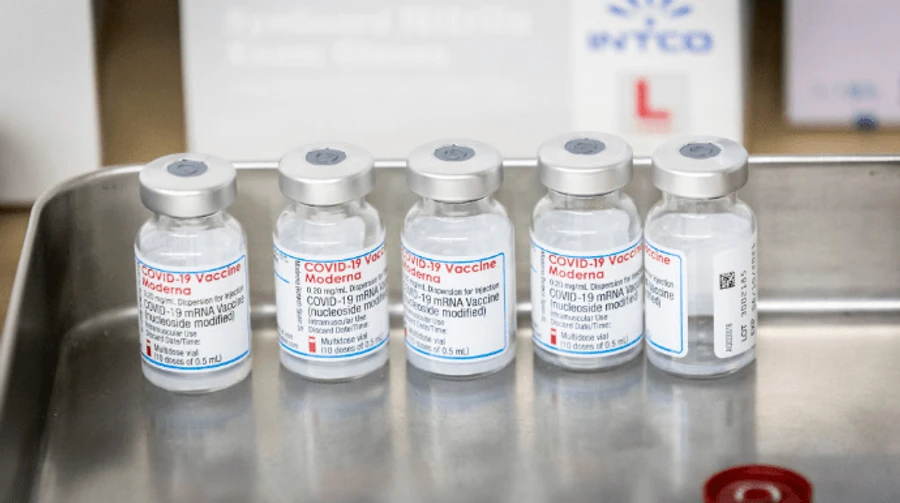 Європейське агентство схвалило третю дозу вакцини Moderna