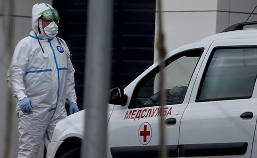 У Росії майже 28 тисяч осіб захворіли на СOVID-19