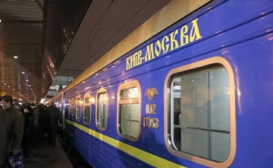 Эвакуационный поезд с россиянами отправился в Москву из Киева