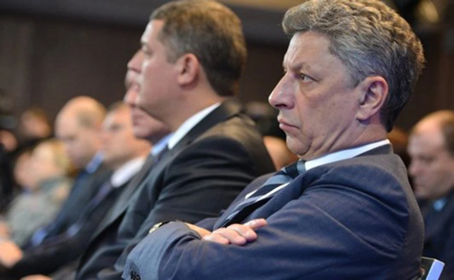 Опозиційний блок показав офіційних спонсорів