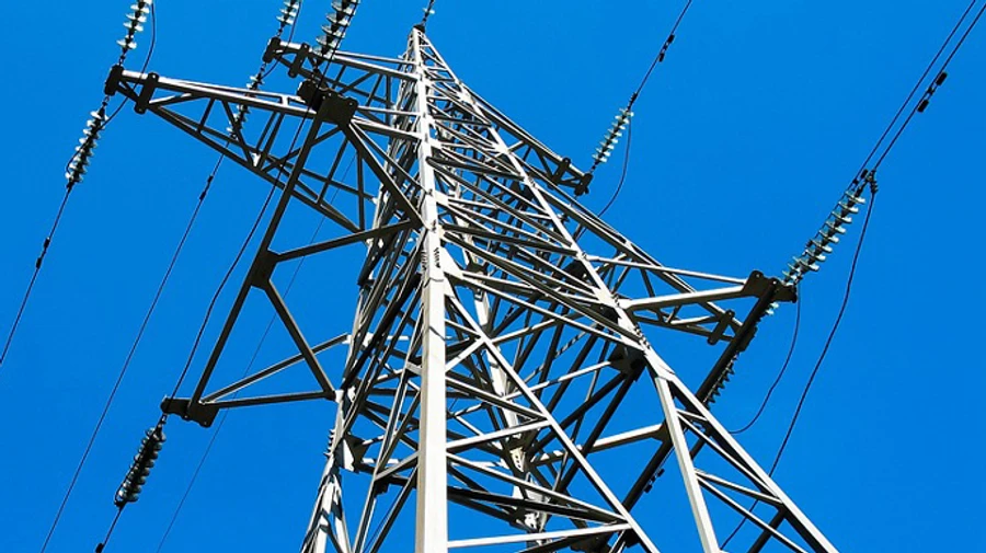 Оккупанты попали в линии электропередач, которые питают Херсон – ОВА 