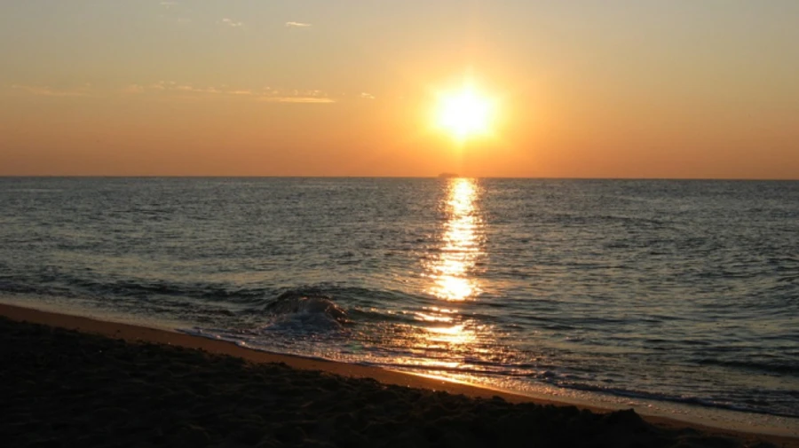 On a beach in Odesa Oblast, two people caught in mine blast: one killed