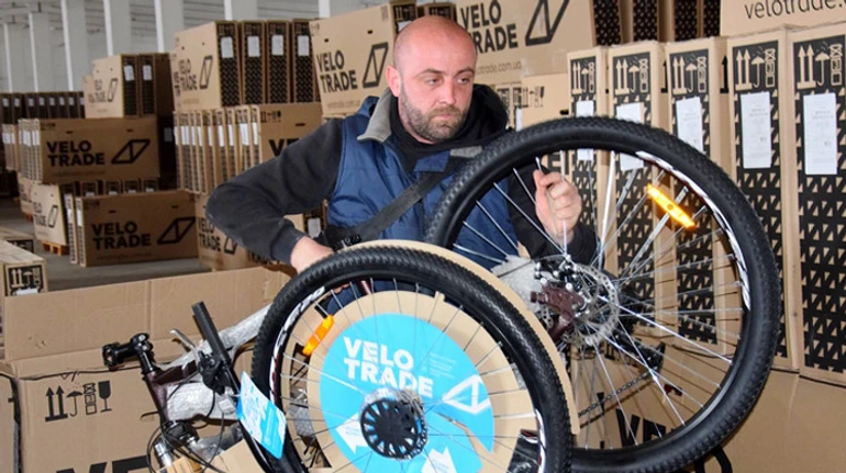 Маск уже не нужен. Как харьковчане превращают Хотин в велосипедную столицу Украины