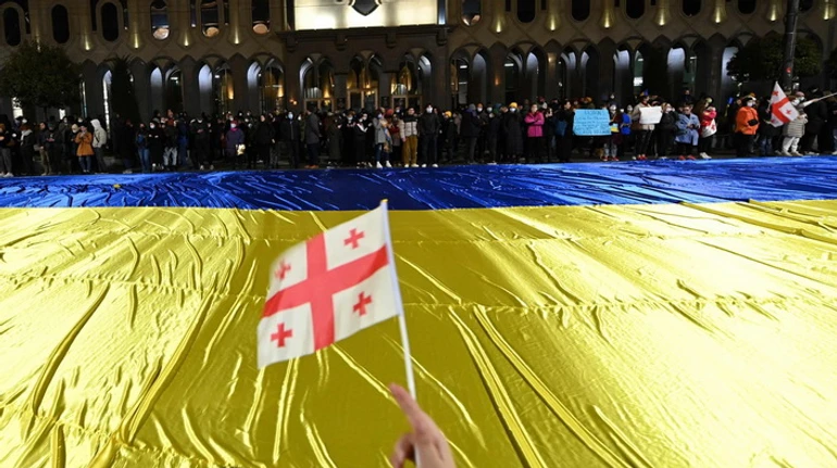 В очікуванні нової війни: як агресія РФ та конфлікт Тбілісі з Києвом змінили Грузію