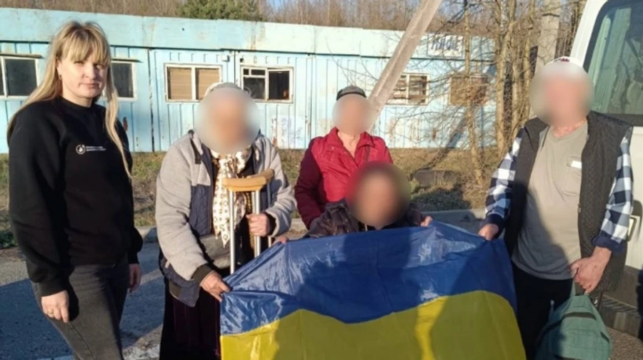 Украина вернула с ВОТ, России и Беларуси еще 45 граждан, самой старшей 93 года