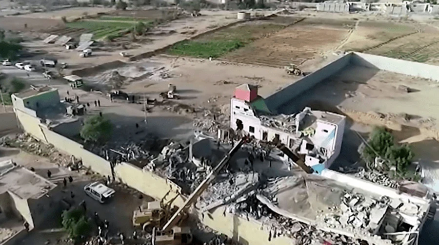 Арабская коалиция ударила по тюрьме в Йемене, 60 погибших