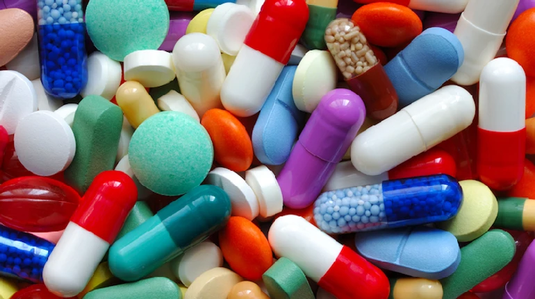Гроші на вітер: на які ліки з сумнівною ефективністю витрачають мільярди гривень в Україні та що з цим робити
