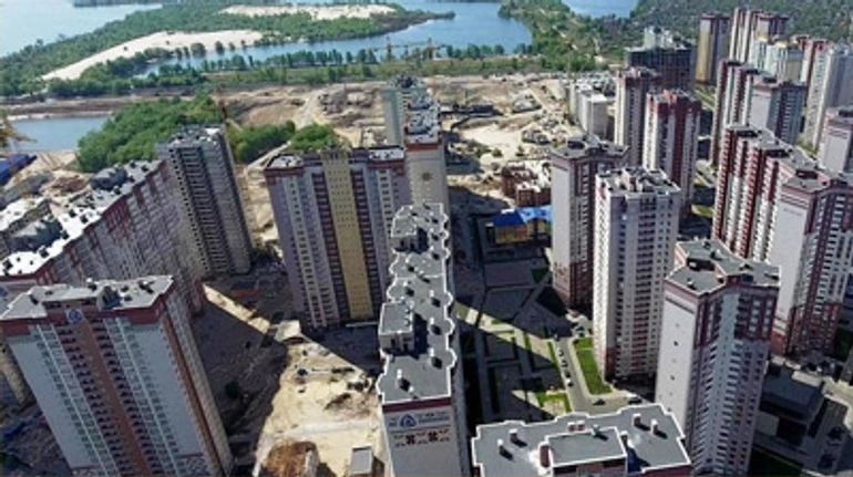 Будівельний трикутник: як Кличко, громада Києва та Stolitsa Group вирішують проблему Аркади