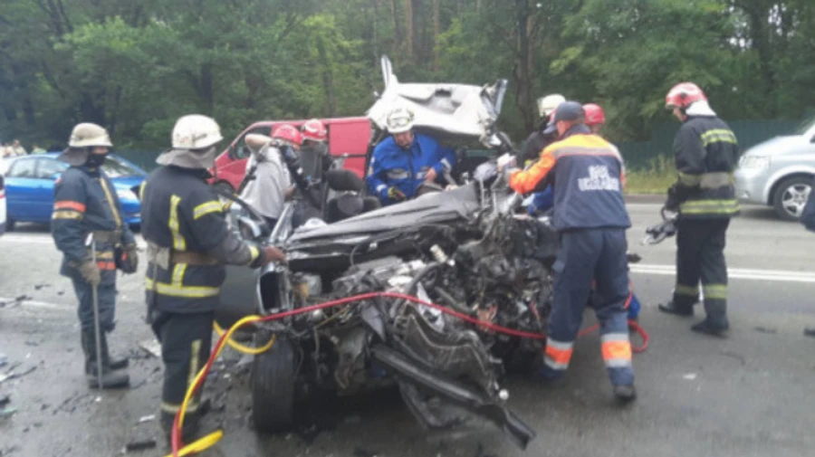 Суд арестовал водителя Mersedes, ставшего виновником смерти целой семьи в ДТП