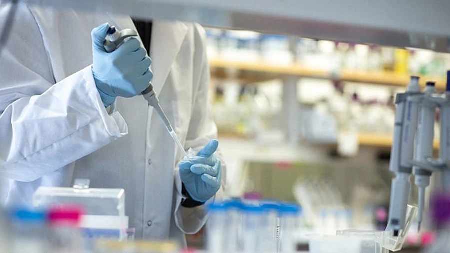 СOVID-19: В Україні знову кількість хворих перевищила кількість одужань 