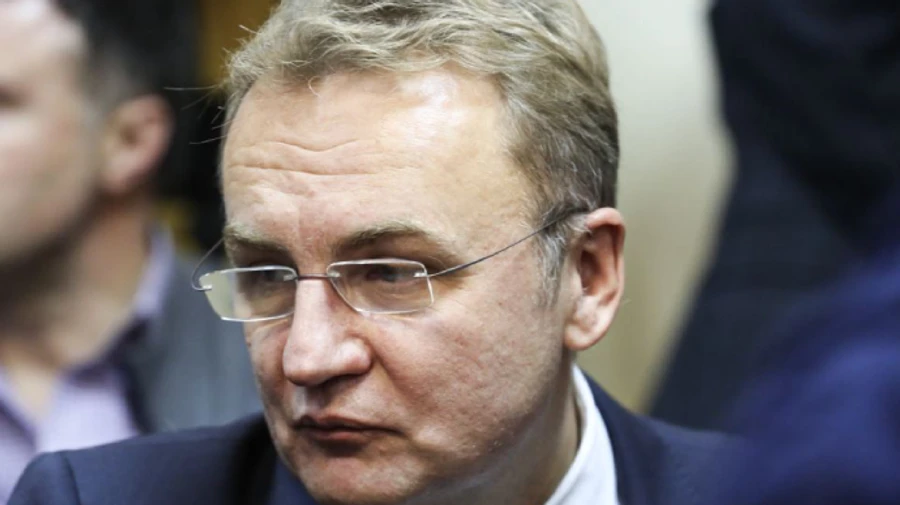 Количество заболеваний COVID-19 бьет рекорды на Львовщине: собирают кризисный штаб