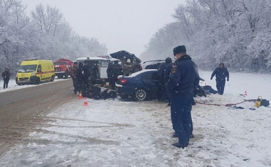 Мікроавтобус із українцями потрапив у смертельну ДТП в Росії