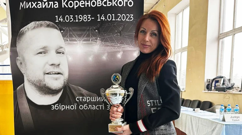 Стала бодібілдеркою у пам'ять про загиблого чоловіка-боксера. Як вдова проживає втрату після трагедії у Дніпрі