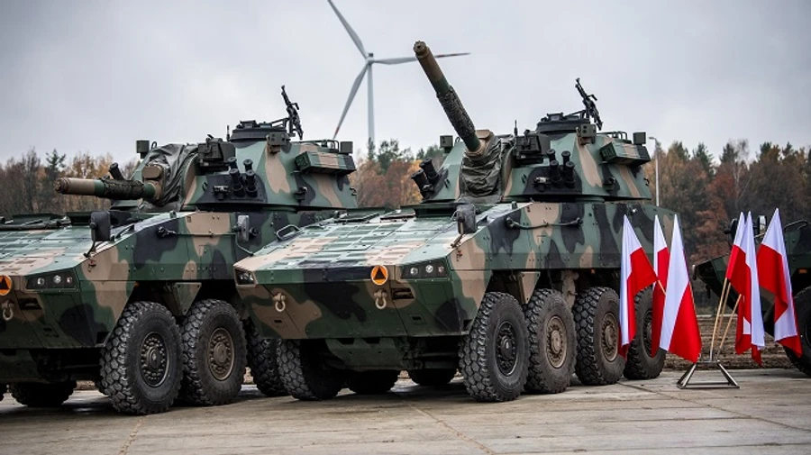 Poland deploys new tank battalion near border with Belarus